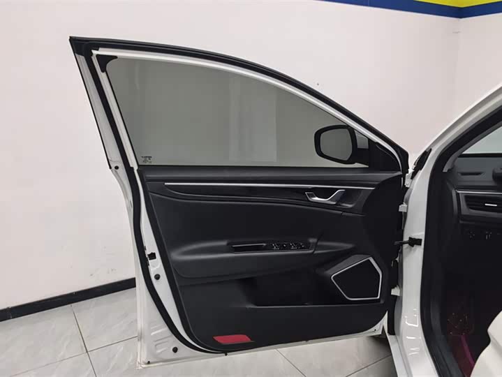 Фото 7 - Geely Emgrand GL