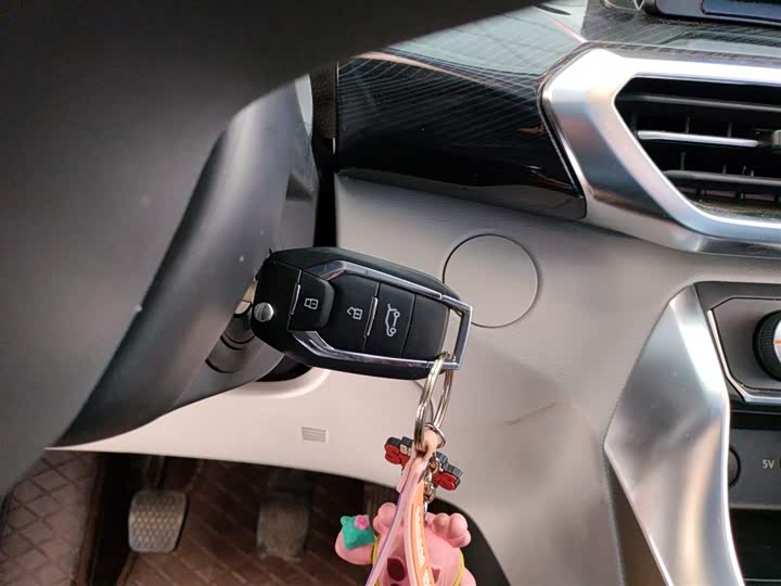 Фото 9 - Maxus G50