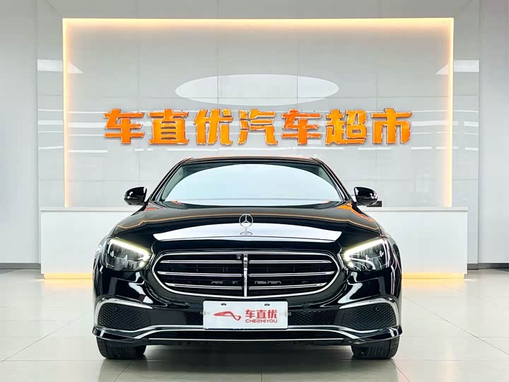 Фото 3 - Mercedes-Benz E-Class