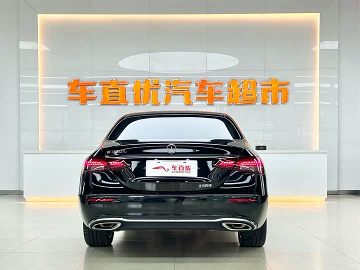 Фото 6 - Mercedes-Benz E-Class