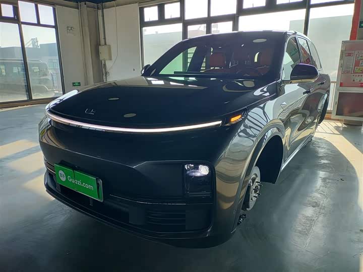 Фото 1 - LiXiang L8