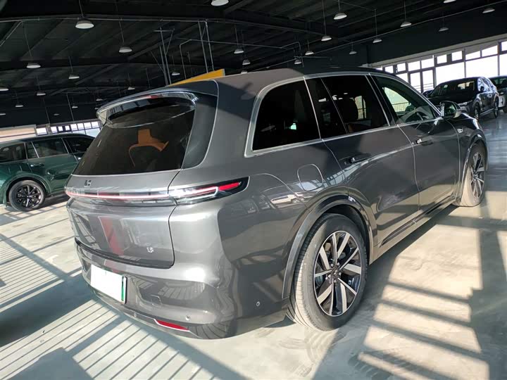 Фото 7 - LiXiang L8