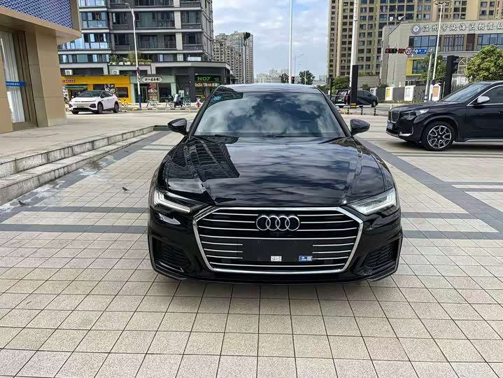 Фото 3 - Audi A6L
