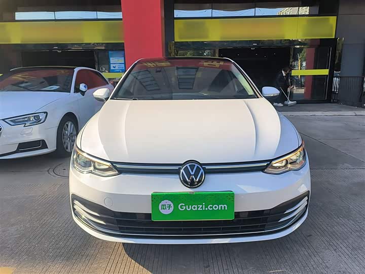 Фото 3 - Volkswagen Golf