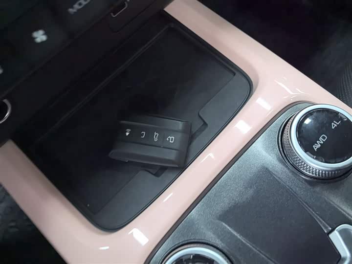 Фото 9 - Tank 300