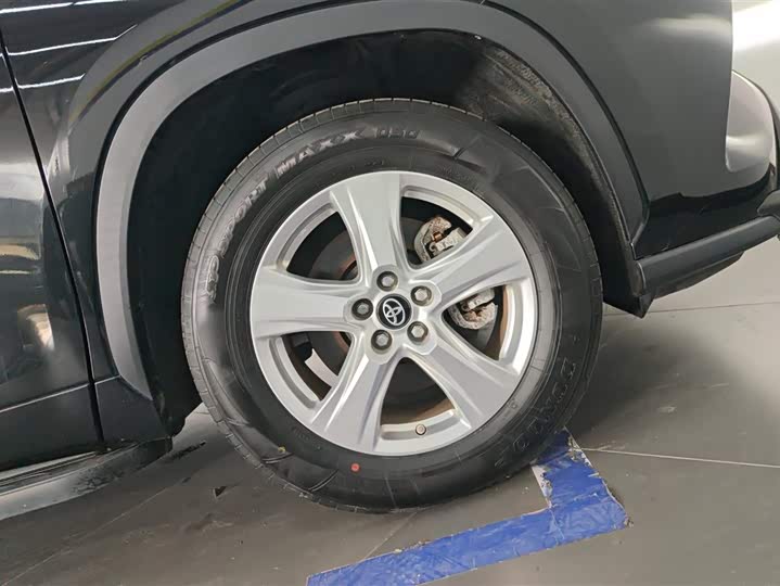 Фото 6 - Toyota Highlander