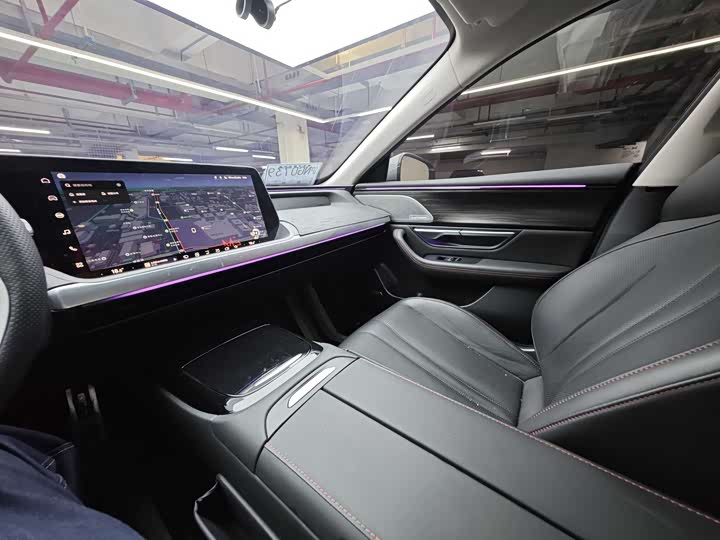 Фото 8 - XPeng P7