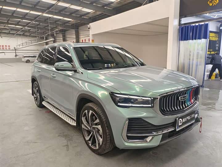 Фото 3 - Geely Monjaro