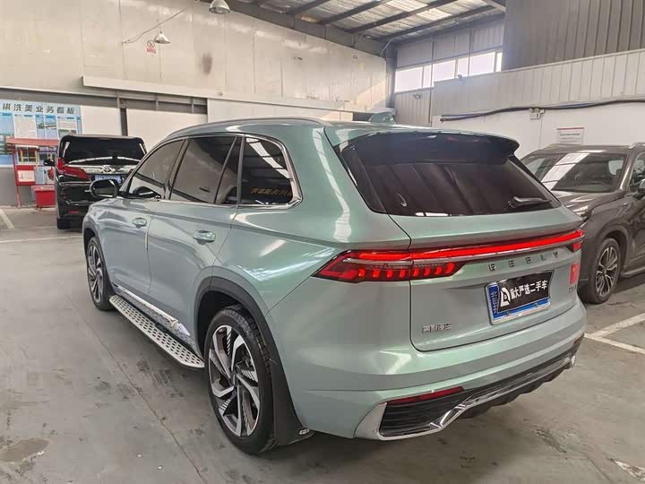 Фото 6 - Geely Monjaro