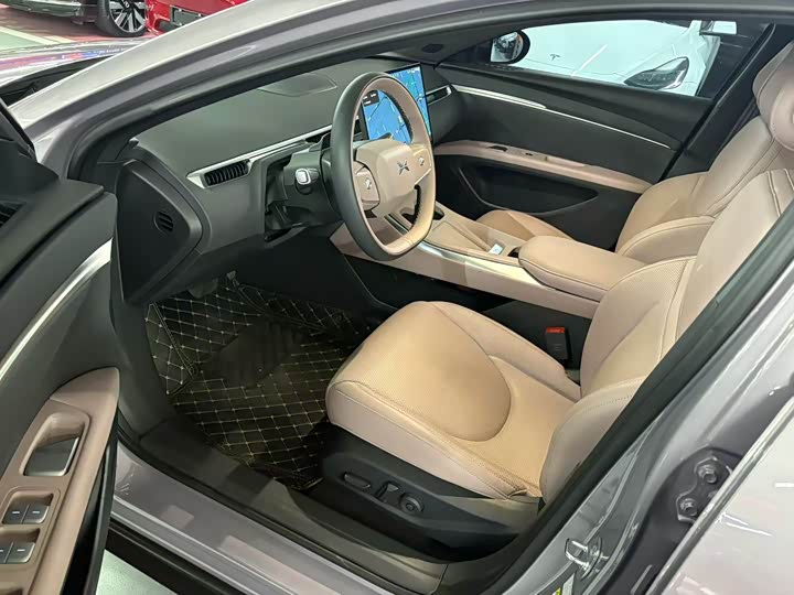 Фото 4 - XPeng Mona M03