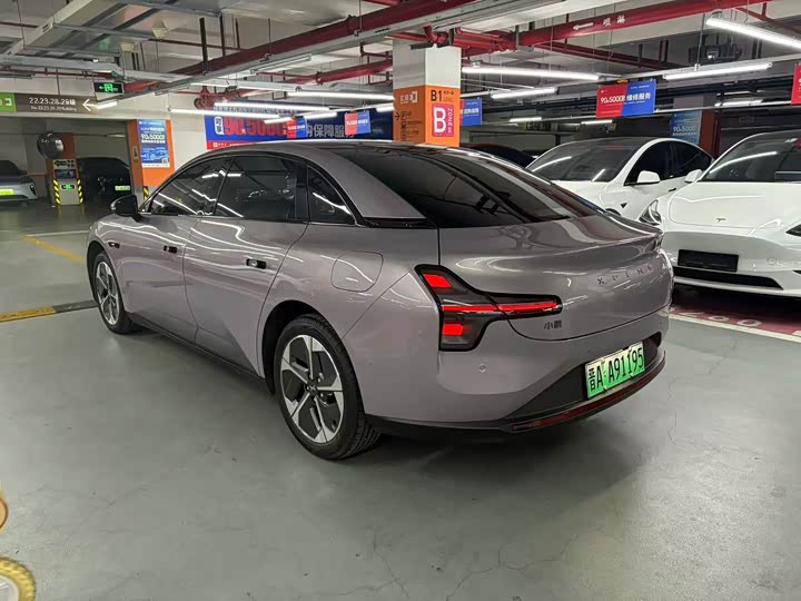 Фото 8 - XPeng Mona M03