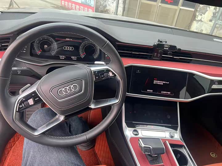 Фото 6 - Audi A7L