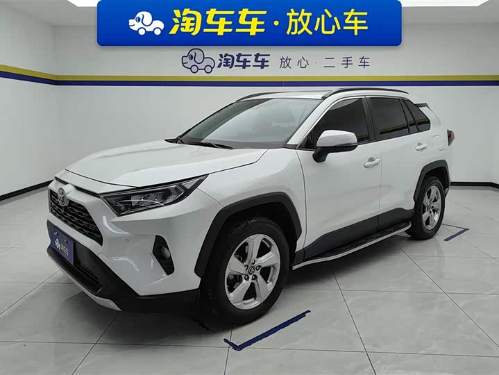 Фото 1 - Toyota RAV4