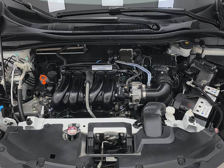 Фото 2 - Honda Vezel