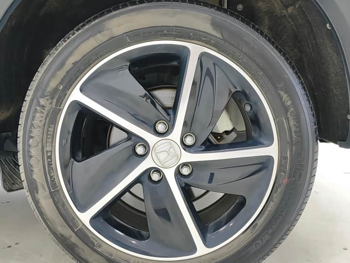 Фото 3 - Honda Vezel