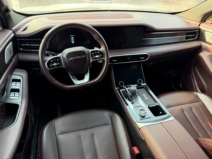 Фото 8 - Jetour X90