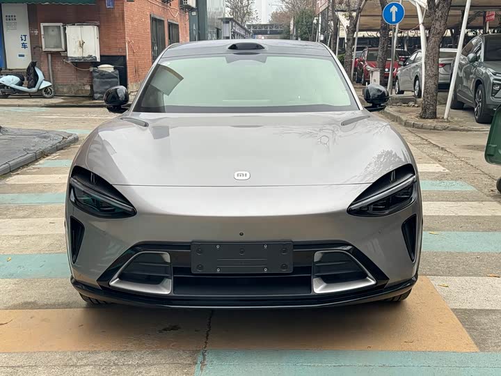 Фото 2 - Xiaomi YU7