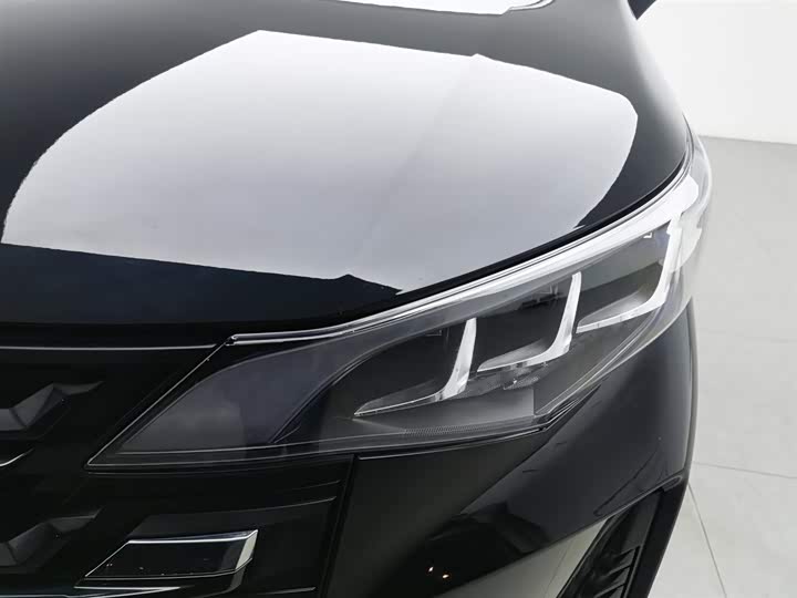 Фото 7 - GAC Trumpchi M6