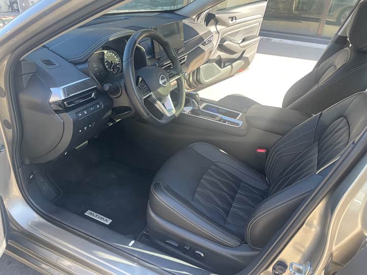 Фото 8 - Nissan Teana