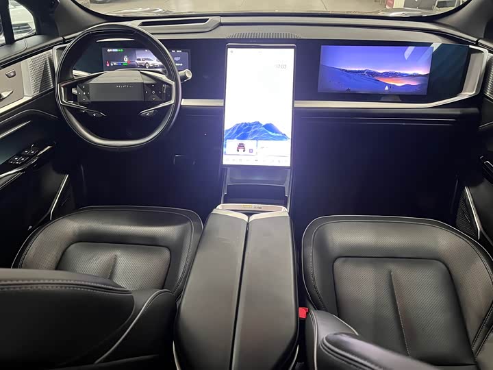 Фото 9 - HiPhi Y