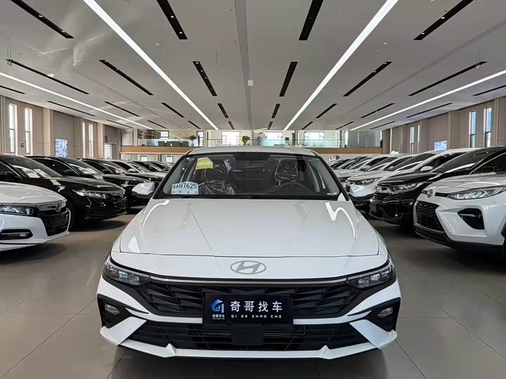 Фото 2 - Hyundai Elantra N line