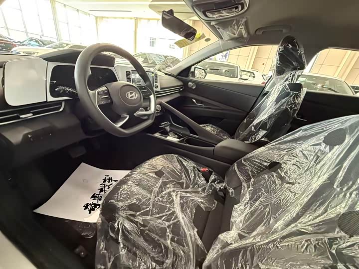 Фото 7 - Hyundai Elantra N line