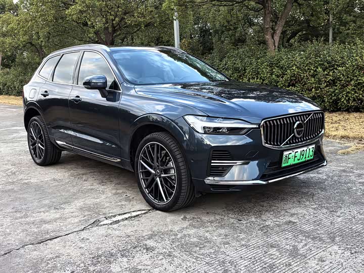 Фото 3 - Volvo XC60 Hybrid
