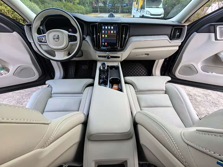 Фото 5 - Volvo XC60 Hybrid