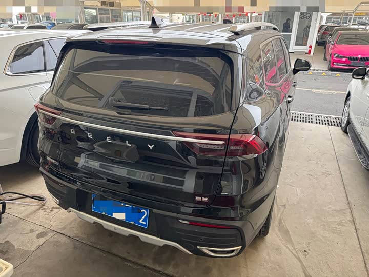 Фото 3 - Geely Okavango