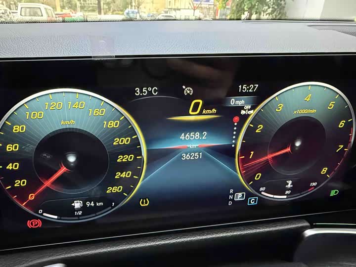 Фото 4 - Mercedes-Benz GLB-Class