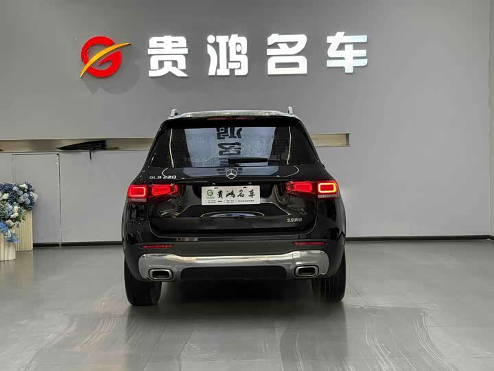 Фото 9 - Mercedes-Benz GLB-Class