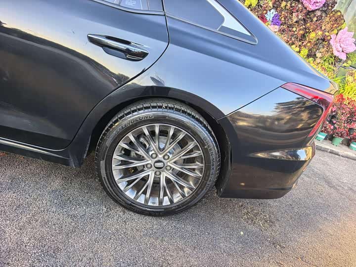 Фото 8 - Bestune B70