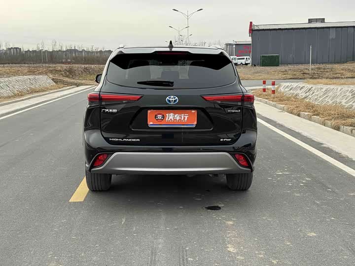 Фото 5 - Toyota Highlander