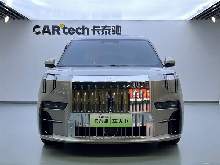 Фото 2 - Zeekr 009