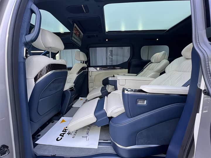 Фото 7 - Zeekr 009