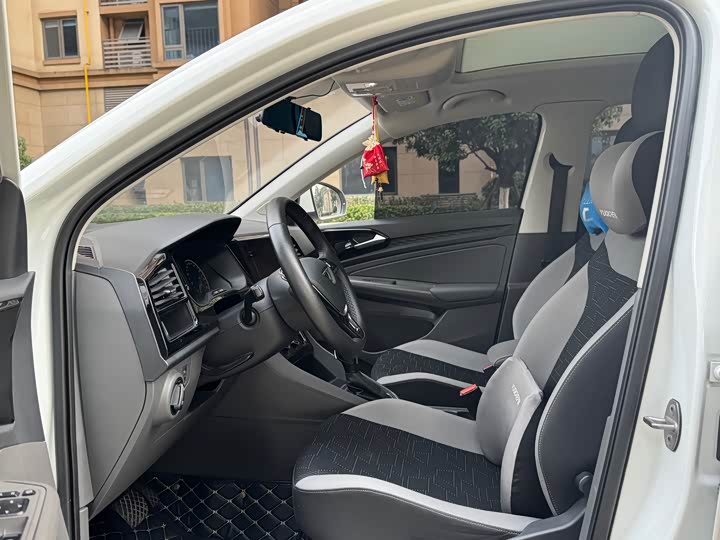 Фото 3 - Jetta VS7