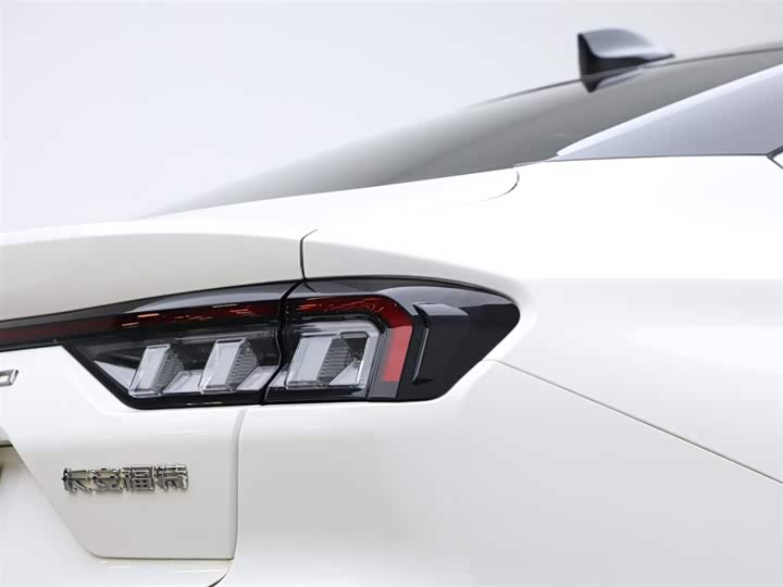 Фото 7 - Ford Mondeo