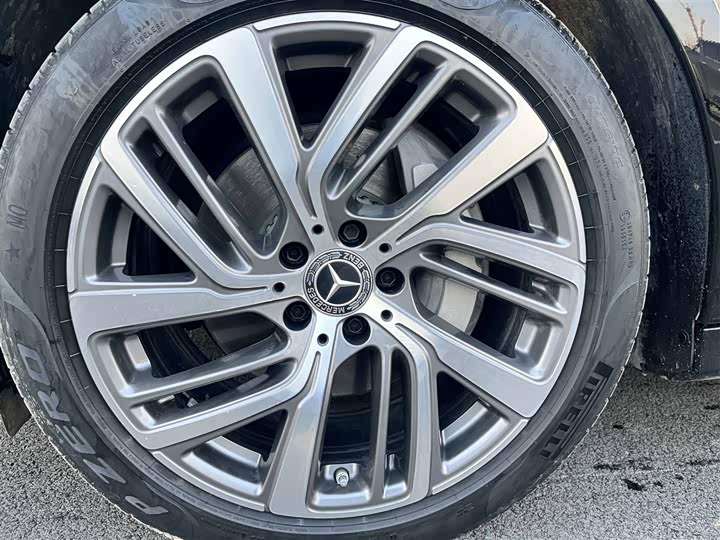 Фото 6 - Mercedes-Benz E-Class