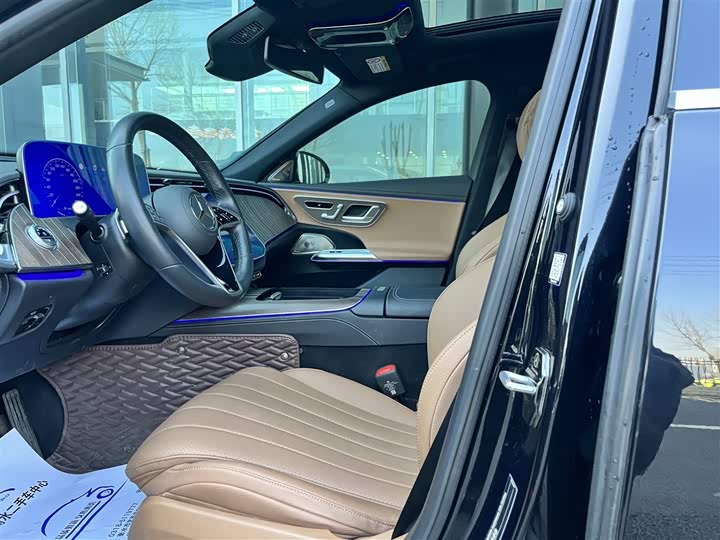 Фото 7 - Mercedes-Benz E-Class