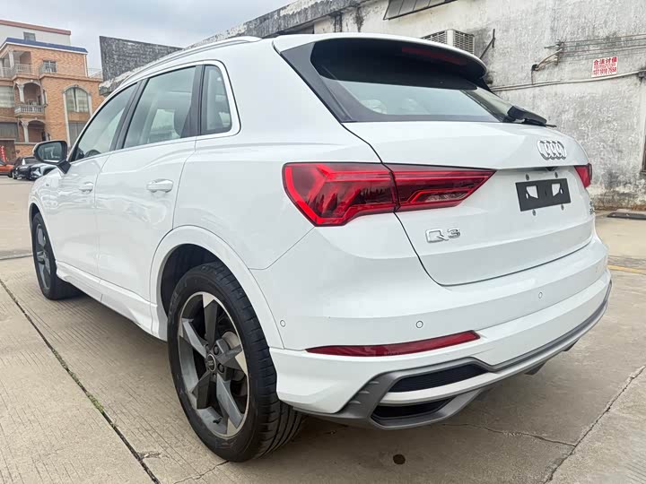 Фото 6 - Audi Q3