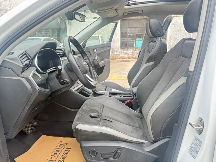 Фото 9 - Audi Q3