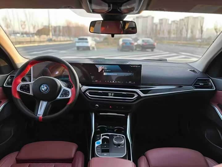 Фото 4 - BMW i3
