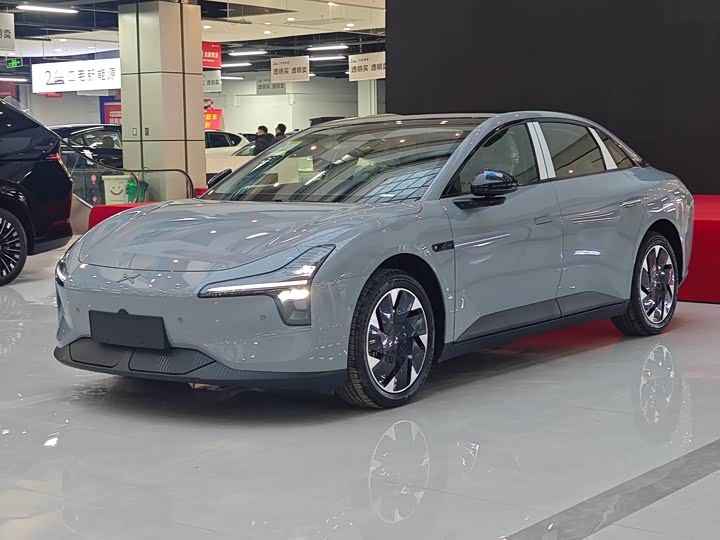 Фото 1 - XPeng Mona M03