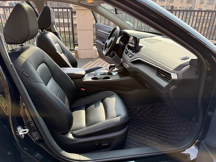 Фото 7 - Nissan Teana