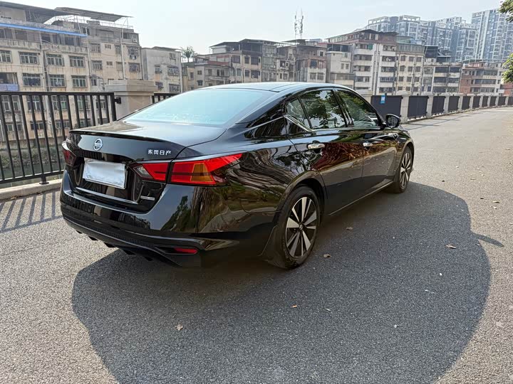 Фото 9 - Nissan Teana