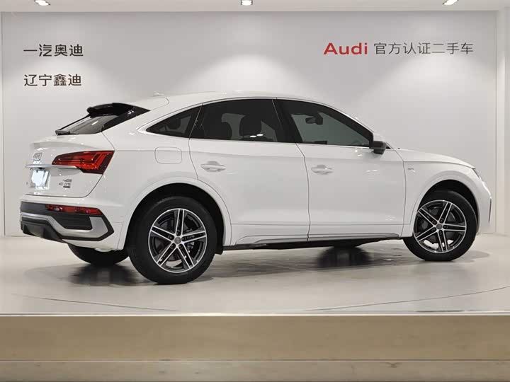 Фото 4 - Audi Q5L Sportback