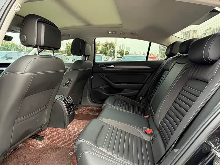 Фото 8 - Volkswagen Magotan