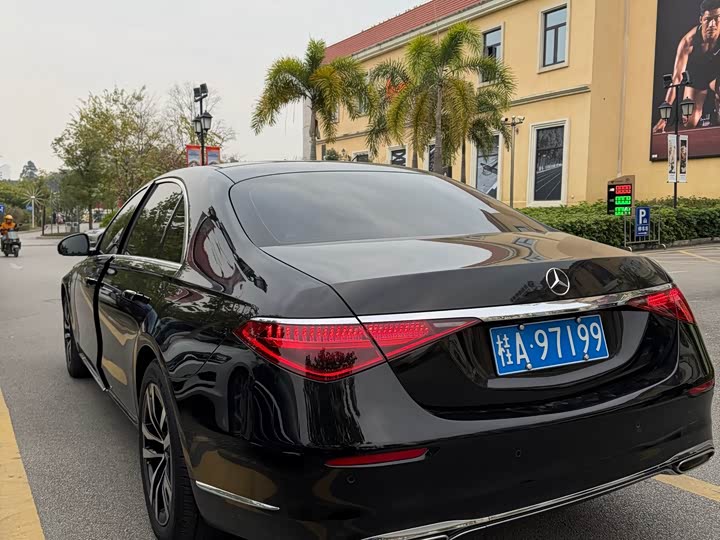 Фото 6 - Mercedes-Benz S-Class