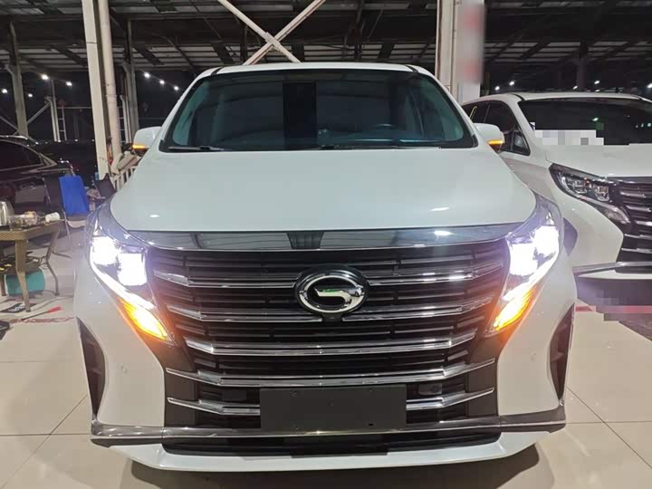 Фото 3 - GAC Trumpchi M8