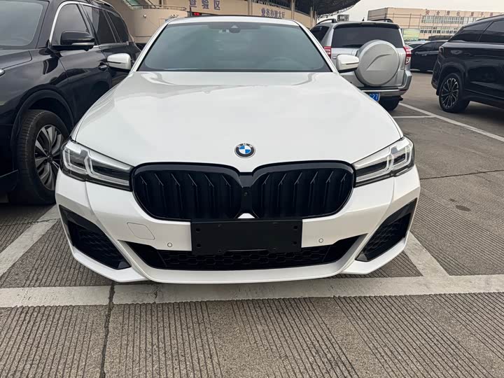 Фото 2 - BMW 5 Series